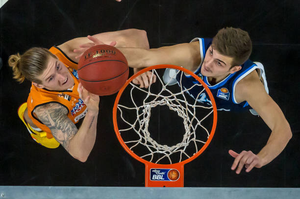 在欧洲转会 在欧洲转会