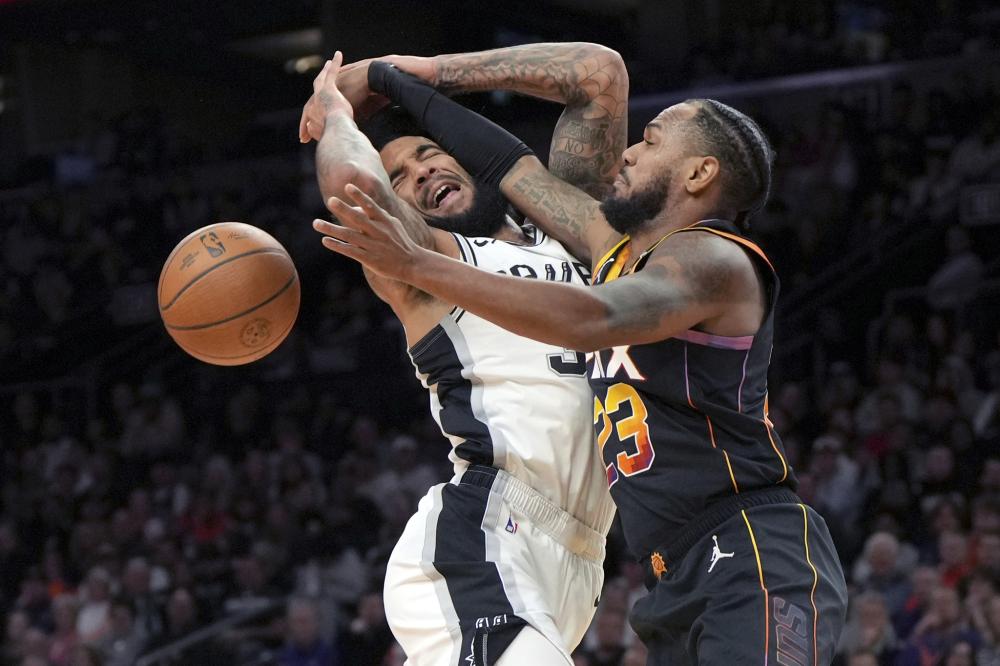 也使在场上 也使在场上